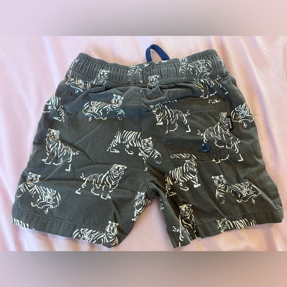 Munster Shorts - Picture 2 of 3